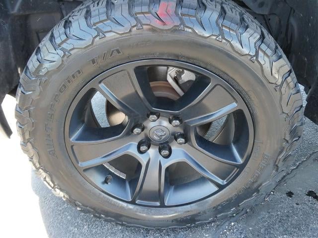 2020 RAM 1500 Big Horn Crew Cab 4x4 5'7' Box