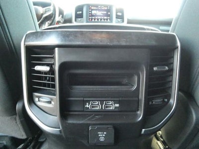 2020 RAM 1500 Big Horn Crew Cab 4x4 5'7' Box