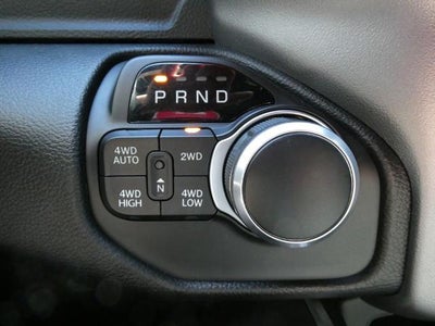 2020 RAM 1500 Big Horn Crew Cab 4x4 5'7' Box