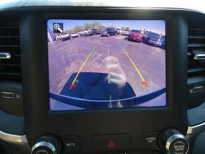 2020 RAM 1500 Big Horn Crew Cab 4x4 5'7' Box