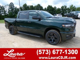 2026 RAM 1500 Express 4x4 Crew Cab 5'7" Box