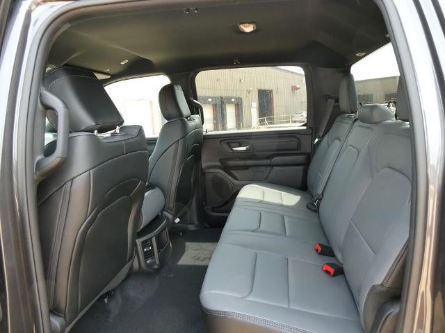 2026 RAM 1500 RAM 1500 TRADESMAN CREW CAB 4X4 5'7' BOX