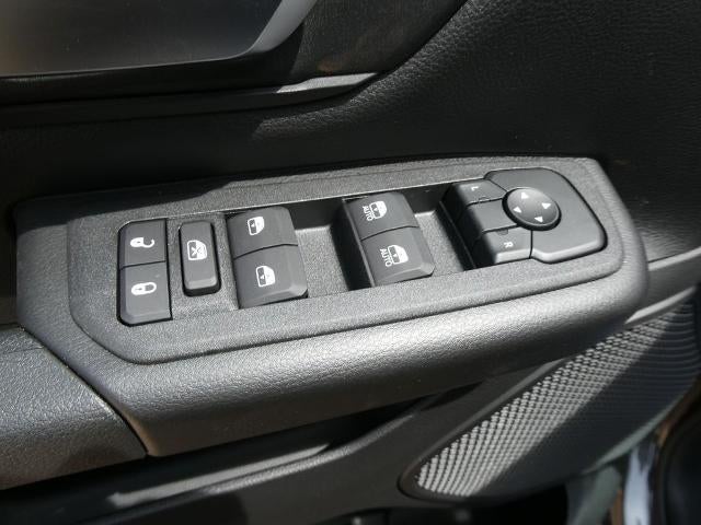 2026 RAM 1500 RAM 1500 TRADESMAN CREW CAB 4X4 5'7' BOX