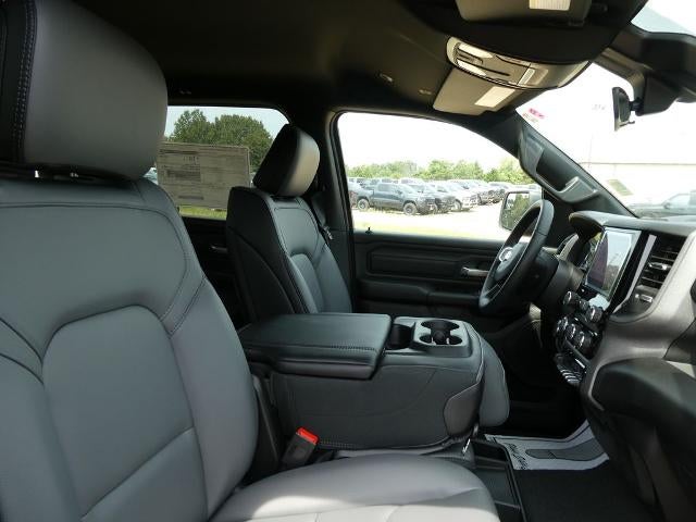 2026 RAM 1500 RAM 1500 TRADESMAN CREW CAB 4X4 5'7' BOX