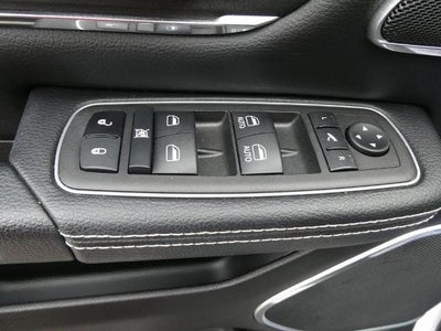 2023 RAM 1500 Laramie Crew Cab 4x4 5'7' Box