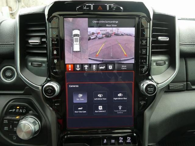 2023 RAM 1500 Laramie Crew Cab 4x4 5'7' Box