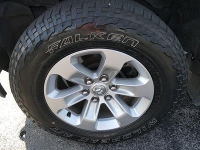2021 RAM 1500 Laramie Crew Cab 4x4 5'7' Box