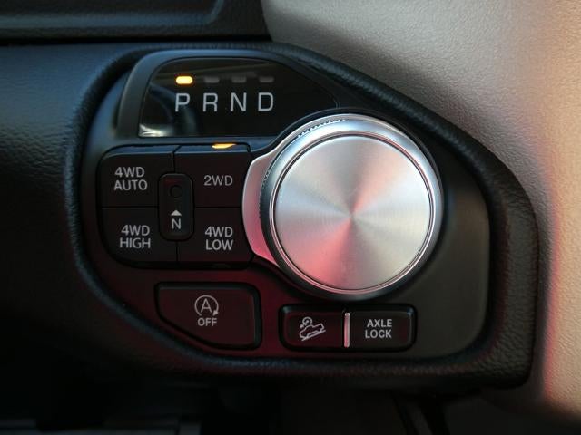 2021 RAM 1500 Laramie Crew Cab 4x4 5'7' Box