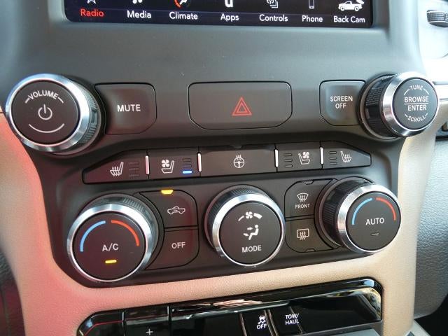 2021 RAM 1500 Laramie Crew Cab 4x4 5'7' Box