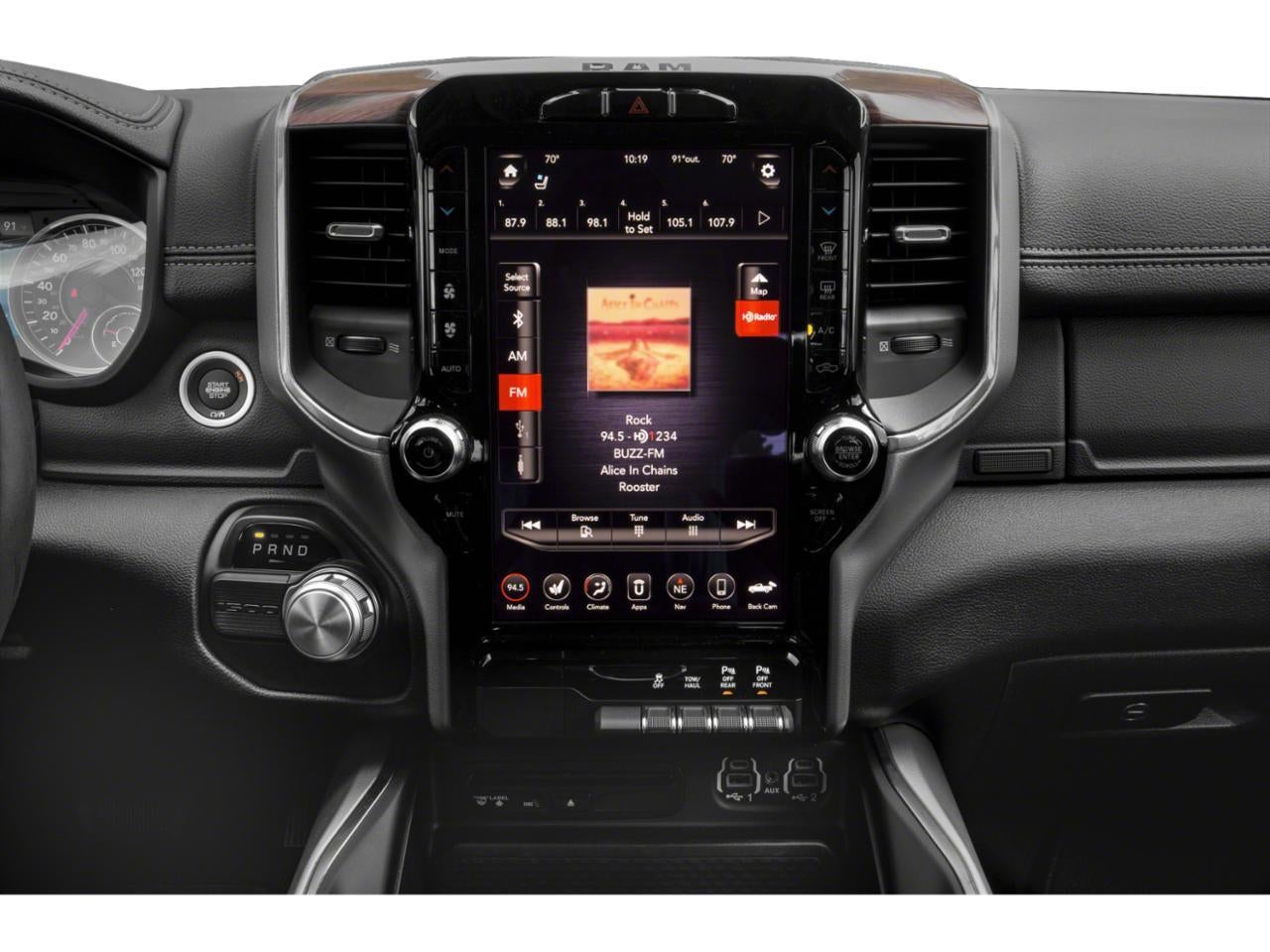 2021 RAM 1500 Laramie Crew Cab 4x4 5'7' Box