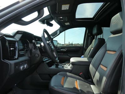 2025 GMC Sierra 1500 4WD Crew Cab Short Box AT4