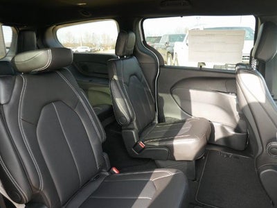 2026 Chrysler Pacifica PACIFICA SELECT AWD