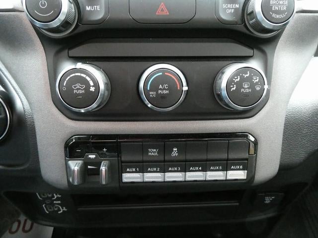 2024 RAM 3500 Tradesman Regular Cab 4x4 8' Box