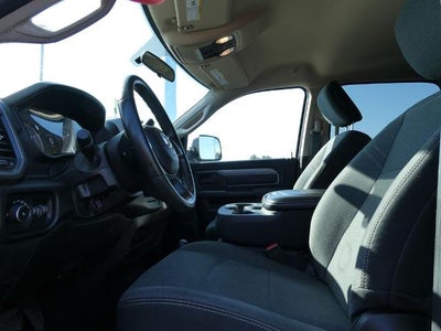 2020 RAM 3500 Tradesman Crew Cab 4x4 6'4' Box
