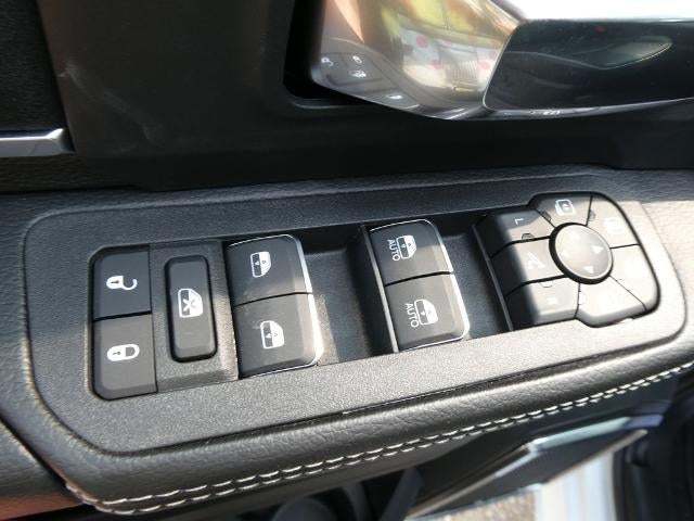 2026 RAM 3500 RAM 3500 LARAMIE CREW CAB 4X4 8' BOX