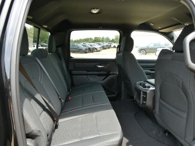2026 RAM 1500 RAM 1500 EXPRESS CREW CAB 4X4 5'7' BOX