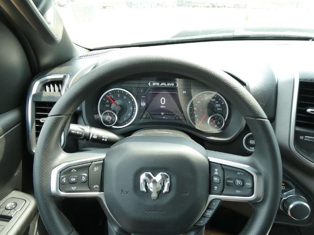 2026 RAM 1500 RAM 1500 EXPRESS CREW CAB 4X4 5'7' BOX