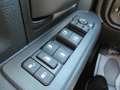 2027 RAM 2500 RAM 2500 TRADESMAN CREW CAB 4X4 6'4' BOX