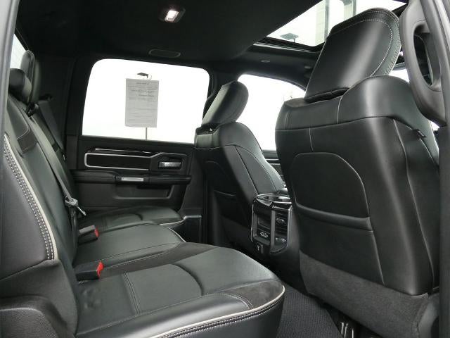 2019 RAM 2500 Laramie Crew Cab 4x4 6'4' Box