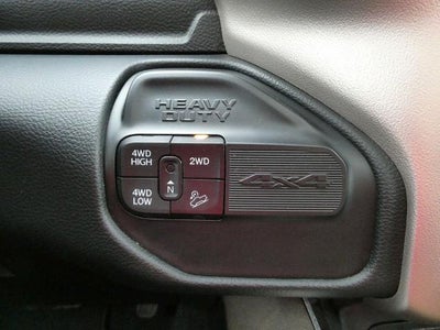 2019 RAM 2500 Laramie Crew Cab 4x4 6'4' Box