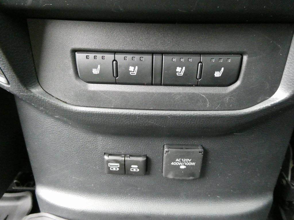 2022 Toyota Tundra Hybrid Platinum