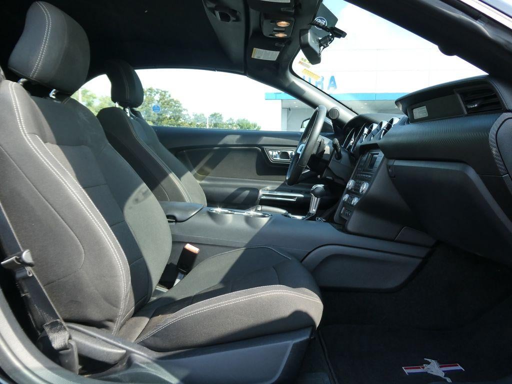 2015 Ford Mustang V6
