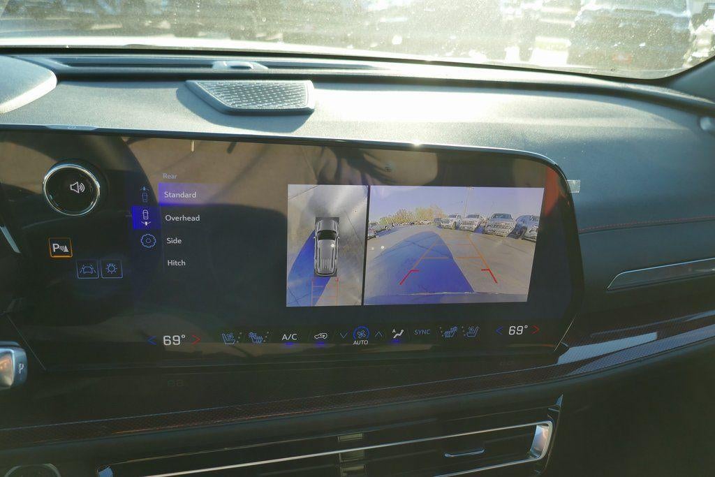2026 Chevrolet Traverse Base
