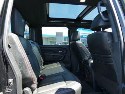 2021 Nissan TITAN Crew Cab PRO-4X 4x4
