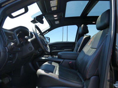 2021 Nissan TITAN Crew Cab PRO-4X 4x4