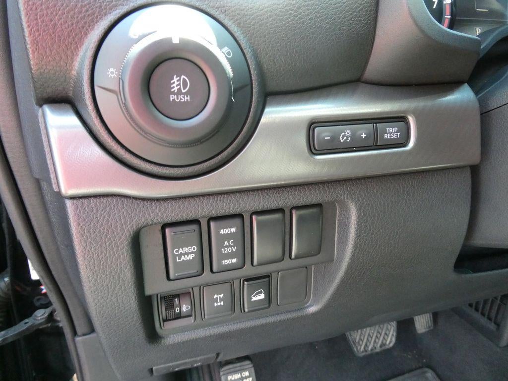 2021 Nissan TITAN Crew Cab PRO-4X 4x4