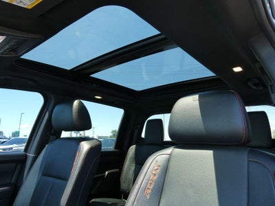 2021 Nissan TITAN Crew Cab PRO-4X 4x4