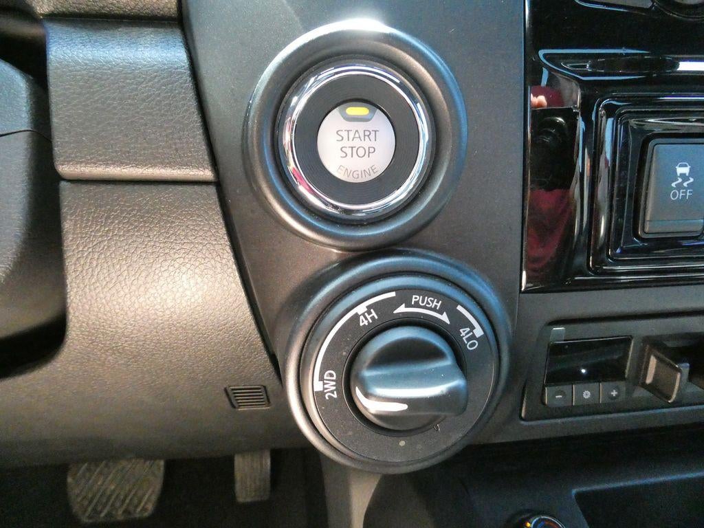 2021 Nissan TITAN Crew Cab PRO-4X 4x4
