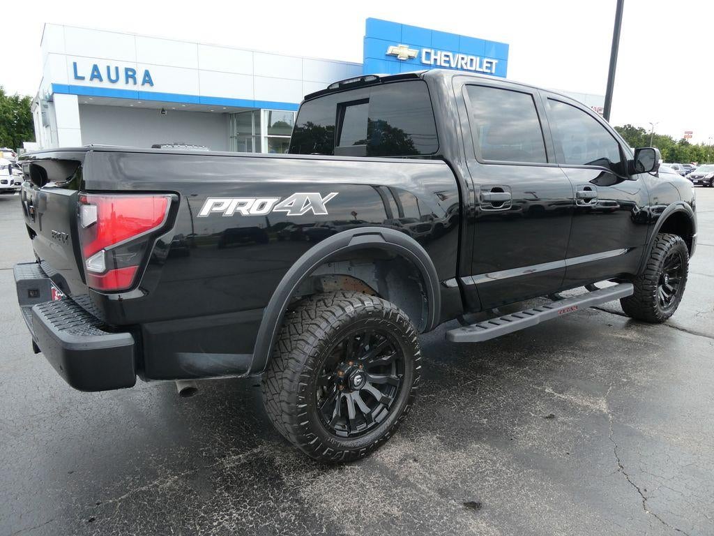 2021 Nissan TITAN Crew Cab PRO-4X 4x4