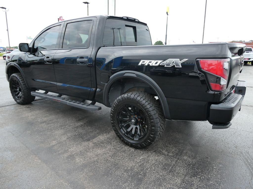 2021 Nissan TITAN Crew Cab PRO-4X 4x4
