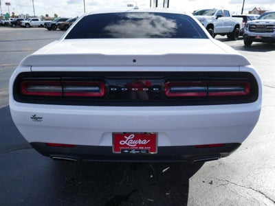 2016 Dodge Challenger SXT Plus