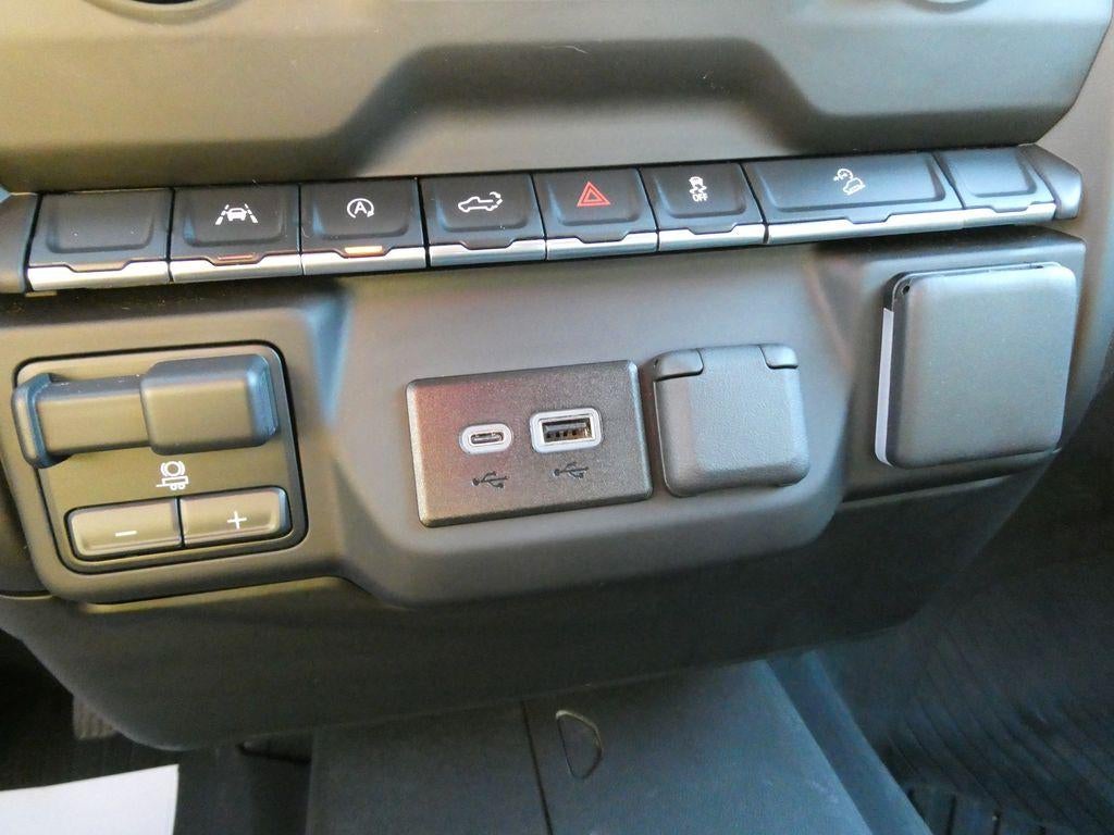 2025 Chevrolet Silverado 1500 Custom Trail Boss