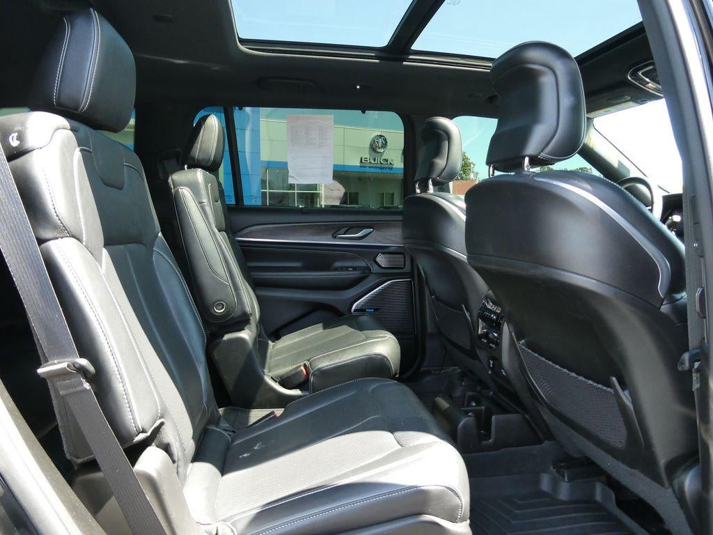 2022 Jeep Grand Cherokee L Overland 4x4