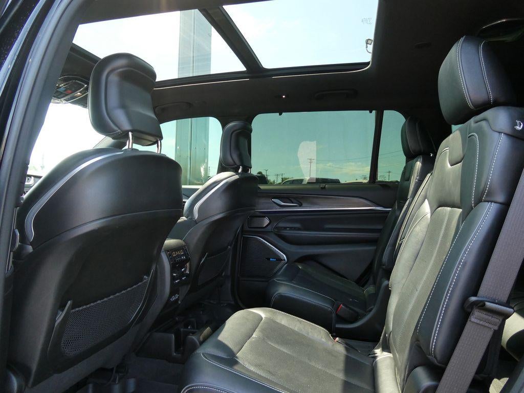 2022 Jeep Grand Cherokee L Overland 4x4