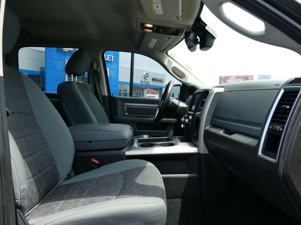 2018 RAM 1500 Big Horn Crew Cab 4x4 5'7" Box