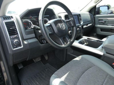 2018 RAM 1500 Big Horn Crew Cab 4x4 5'7" Box