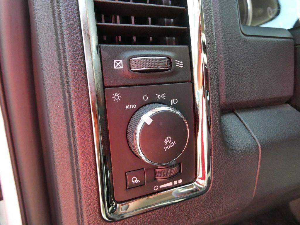 2017 RAM 1500 Sport Crew Cab 4x4 5'7" Box