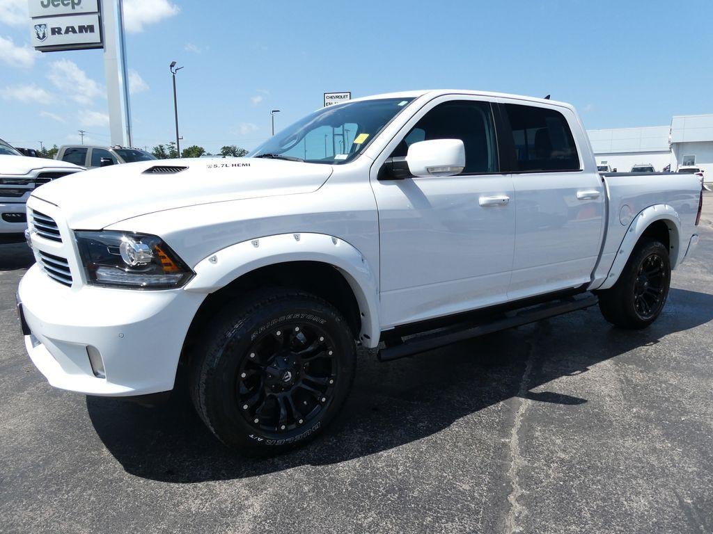 2017 RAM 1500 Sport Crew Cab 4x4 5'7" Box