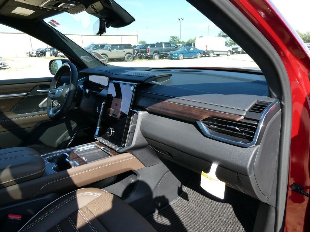 2027 GMC Acadia Denali Ultimate