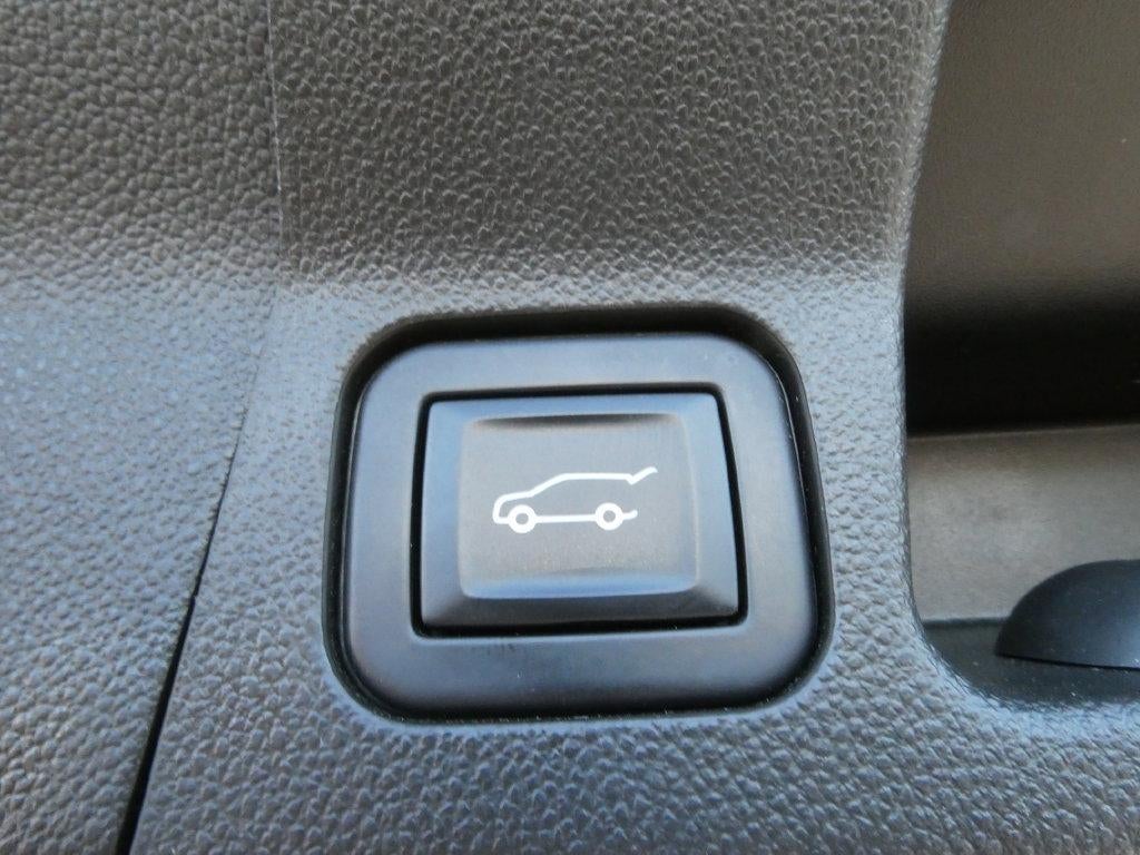 2022 GMC Acadia AT4