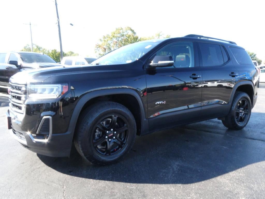 2022 GMC Acadia AT4
